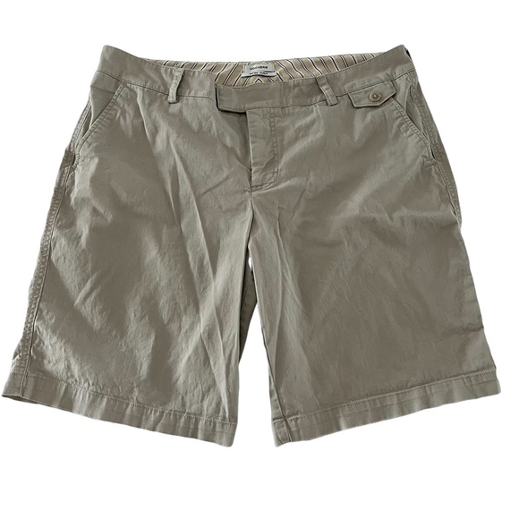 Dockers Mid Rise Curvy Shorts Beige Size 14 - Picture 1 of 8